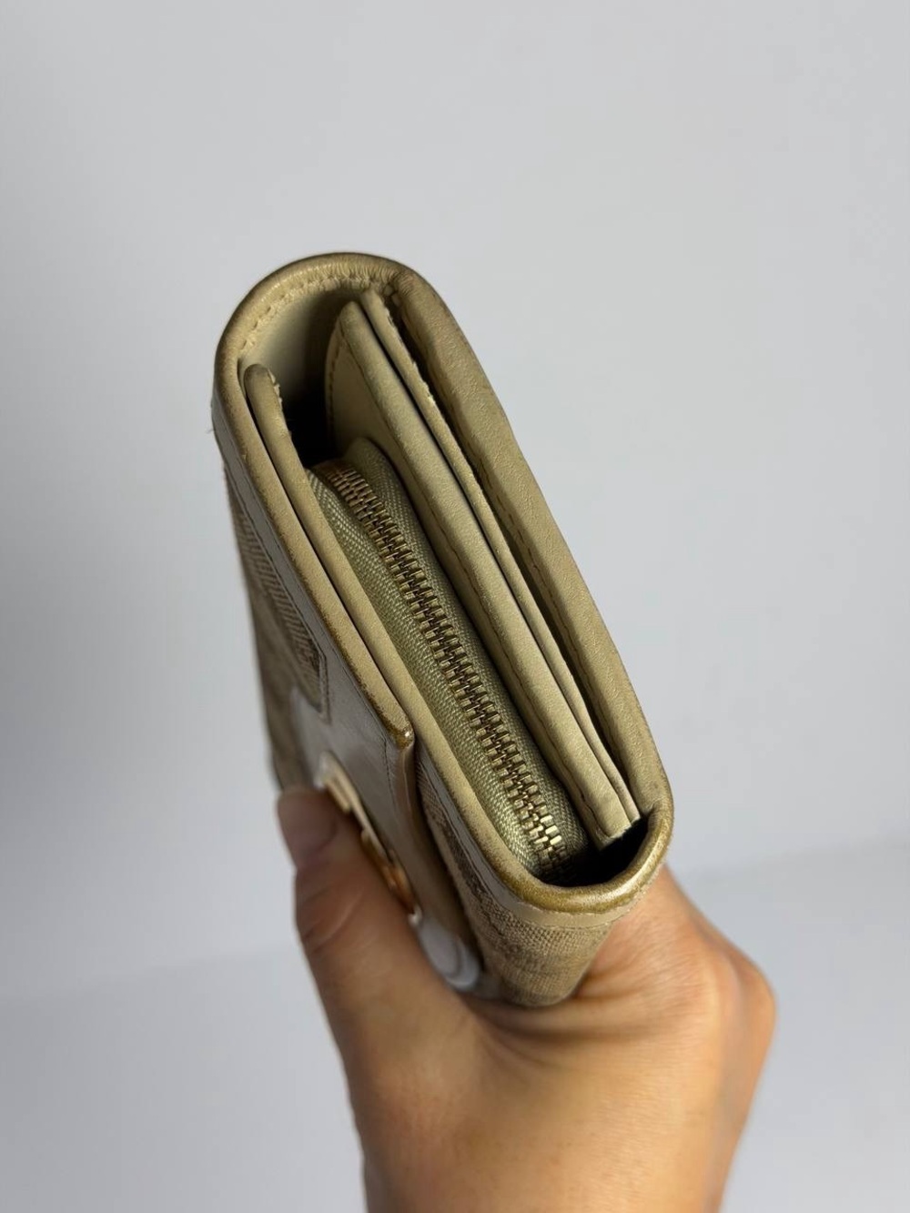 Gucci Sukey Beige GG Canvas Continental Wallet - Picture 6 of 14